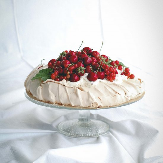 Summer Pavlova Cake