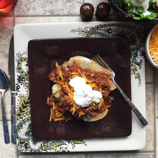 Slow Cooker Chili Baked Potato