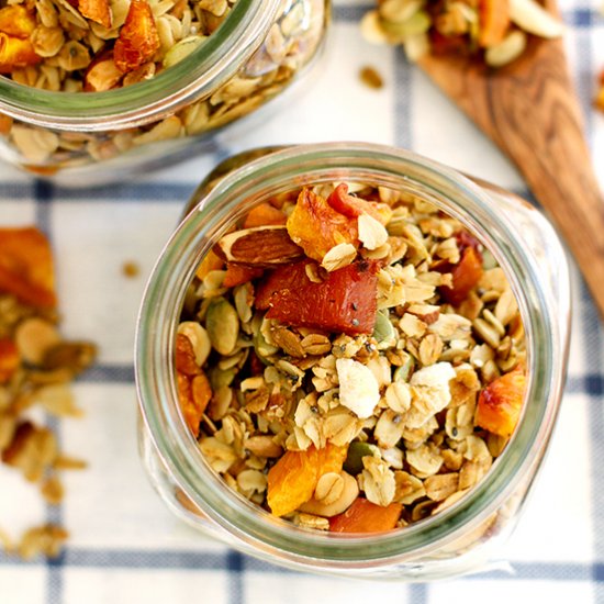 Ginger Peach Granola