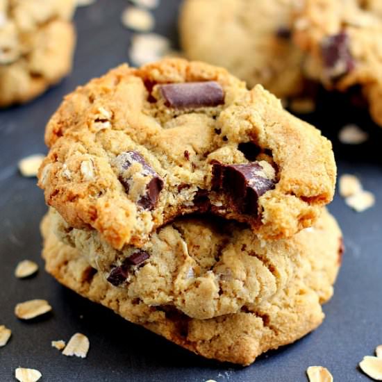 Chocolate Chunk Oatmeal Cookies