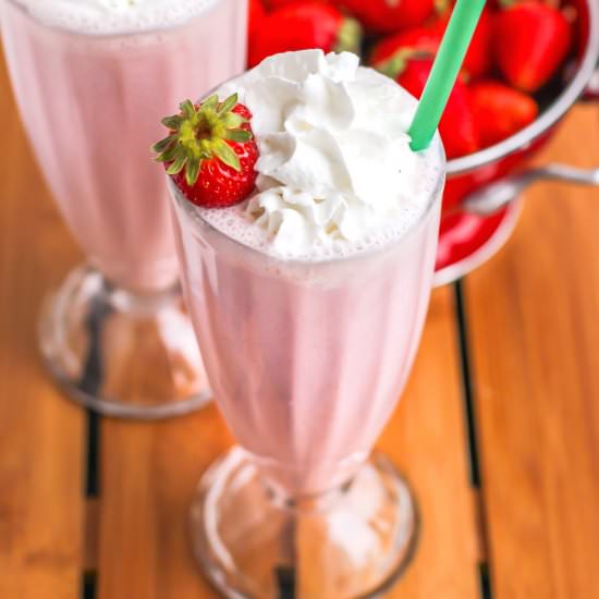 DIY Strawberry Frappuccinos