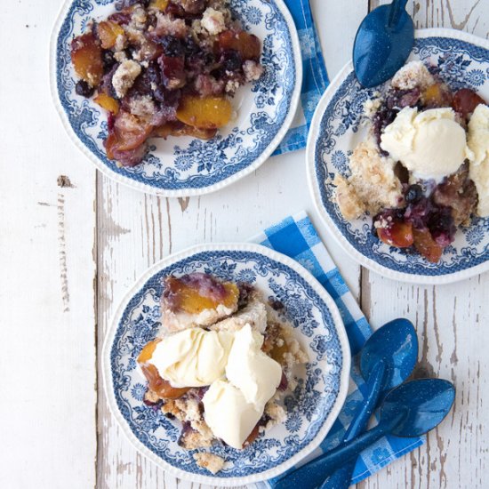 Slow Cooker Peach-Blueberry Cobbler