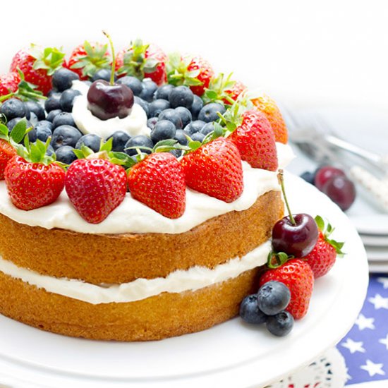 Patriotic Vanilla Cream Sponge Cake