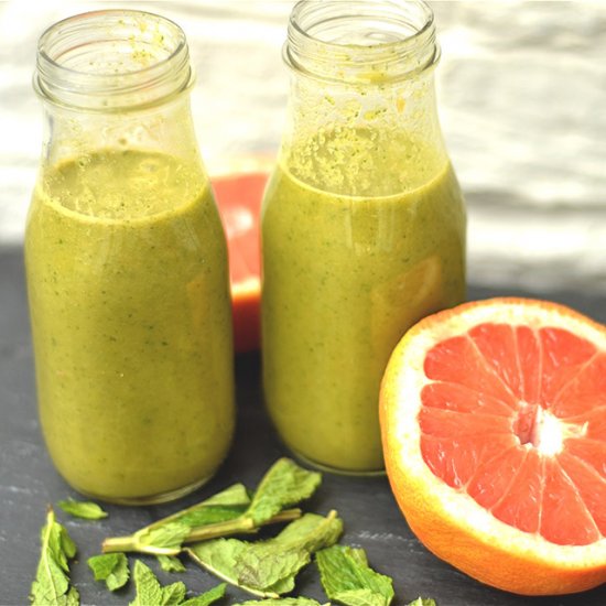 Grapefruit and Mint Green Juice