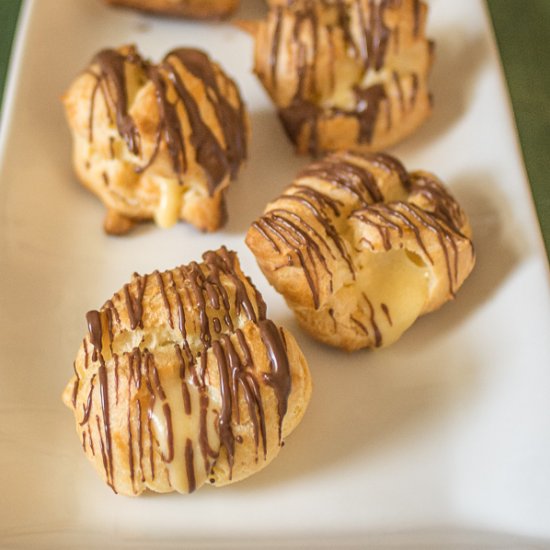 Eclair Puffs