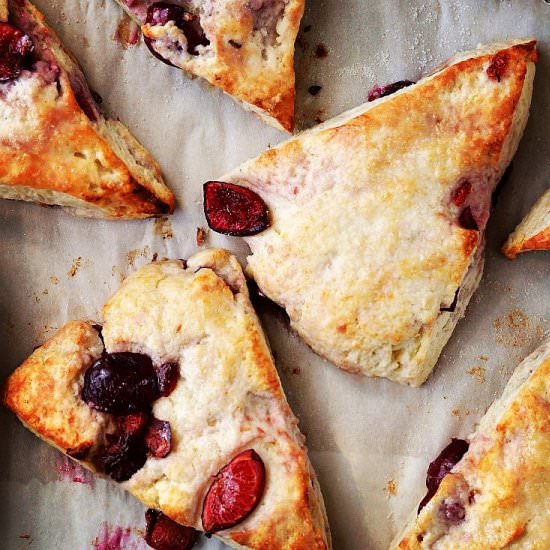 Ricotta and fresh cherry scones