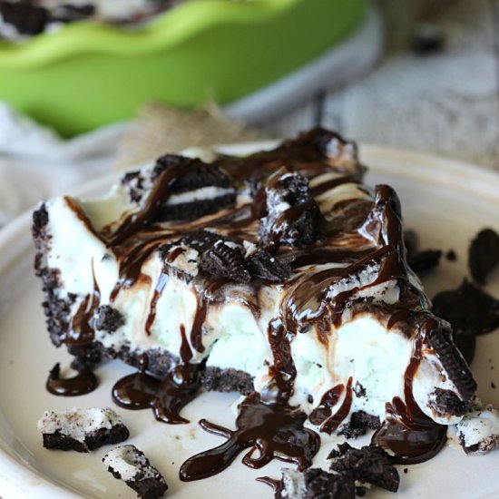 Cookies & Cream Mint Ice Cream Pie