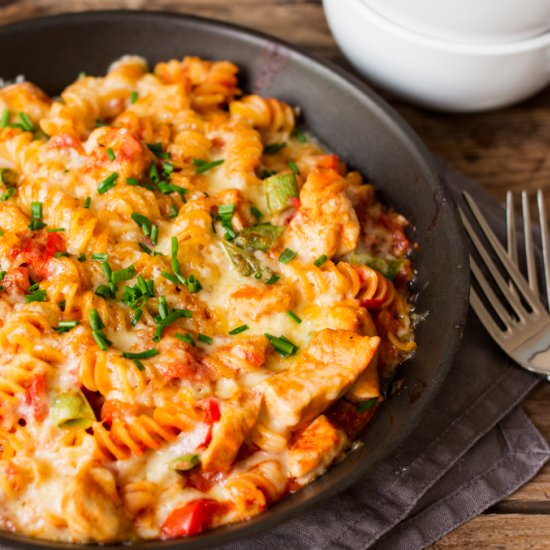 One Pot Cheesy Chicken Pasta