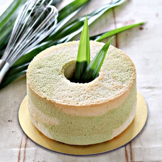 Pandan Marble Chiffon Cake