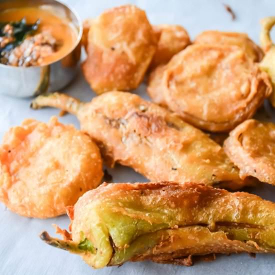 Bajji/ Pakoda/ Veg Fritters-Snacks