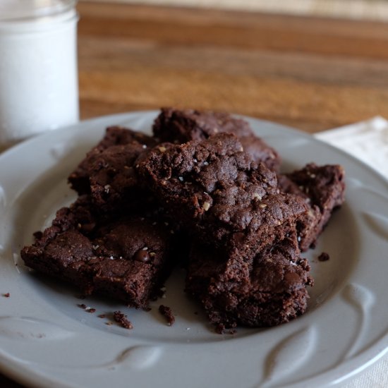 Paleo Choc Chip Fudge Brownies