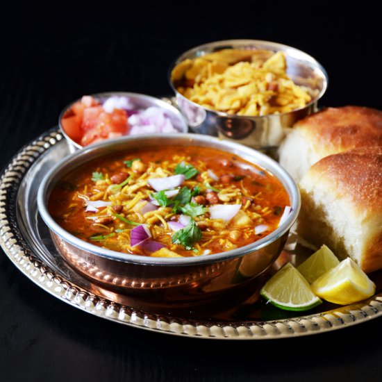 Misal Pav