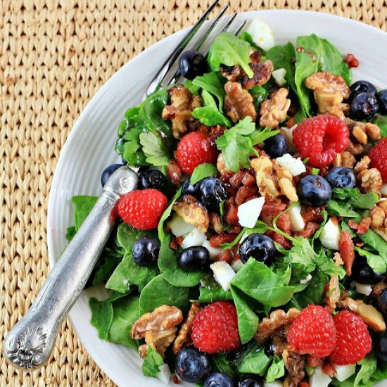 Berry Walnut Salad