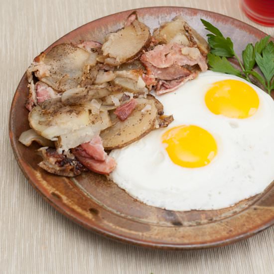 Dutch Oven Potatoes with Bacon