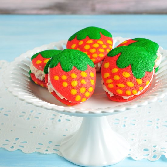 Strawberry Whoopie Pies