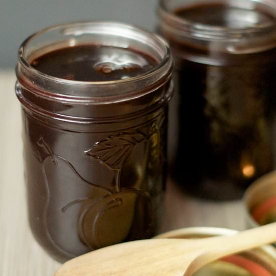 DIY Easy Vegan Chocolate Syrup