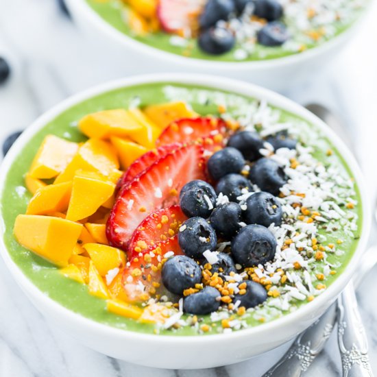 Green Smoothie Breakfast Bowls