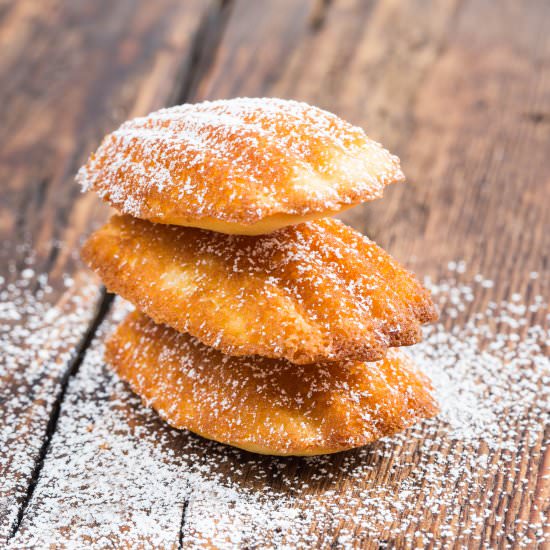 Elderflower Madeleines