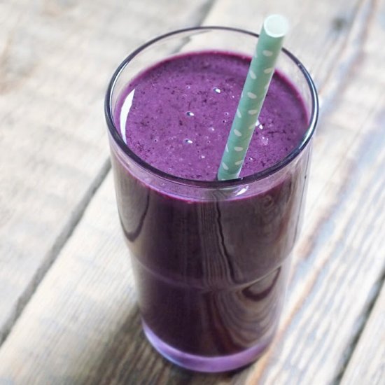 Vegan sugar free bilberry shake