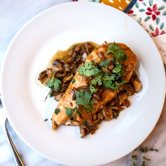 Skillet Chicken with Mushroom Sauce