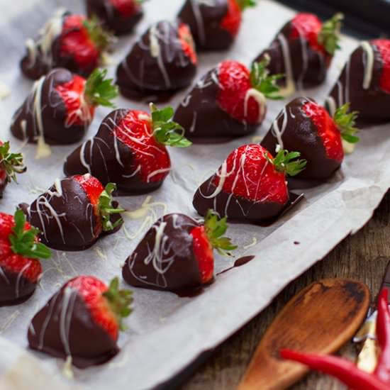 Strawberries Dipped in Chilli Chocolate