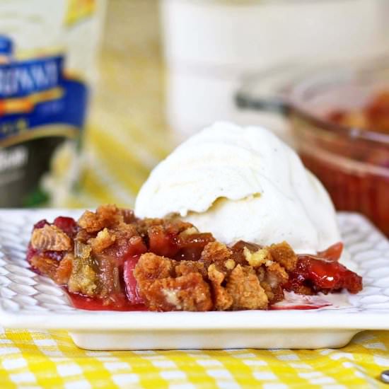 Strawberry Rhubarb Lemon Crumble