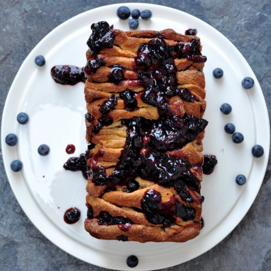 Blueberry Cinnamon Sugar Pull Apart