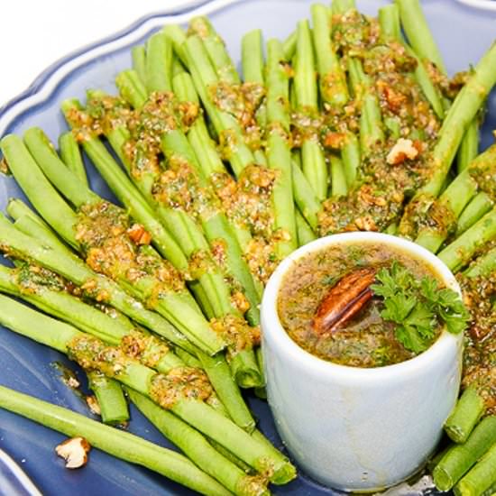 Green Beans with Garlic Pecan Oil