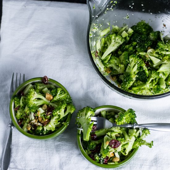 Honey-Sesame Broccoli Salad