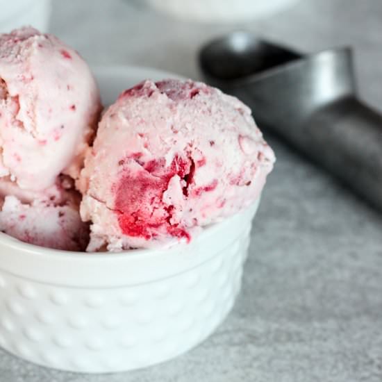 Peppercorn/Strawberry Ice Cream