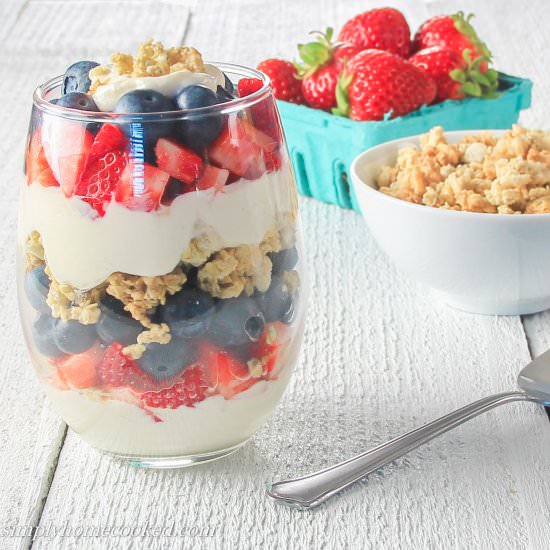 Greek Yogurt Berry Parfait