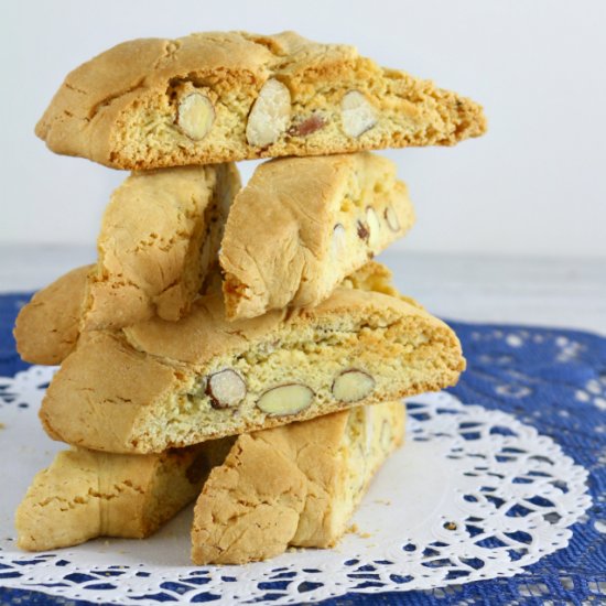 Cantuccini (Almond Biscotti)