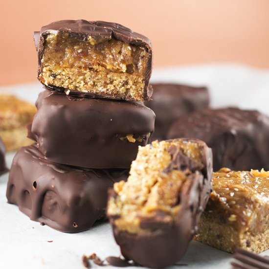 Homemade Raw Vegan Twix Bars