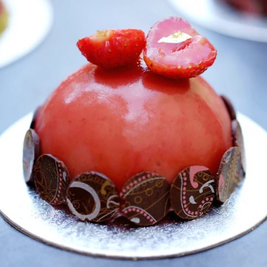 Strawberry & Hendrick’s Gin Dome