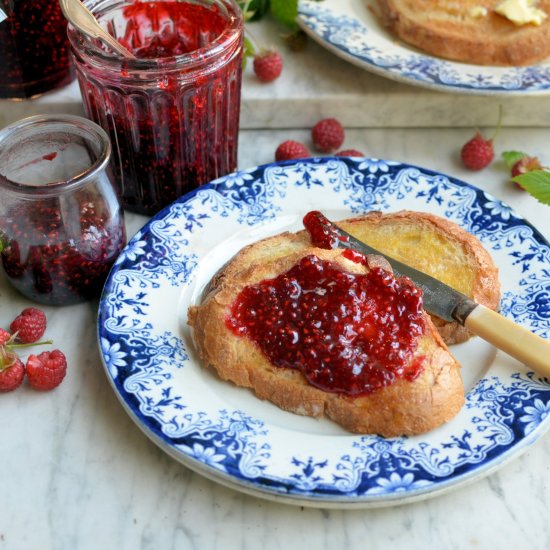 Old-Fashioned Raspberry Jam