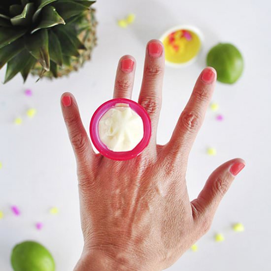 Whipped Pineapple Ring-Pop Popsicle