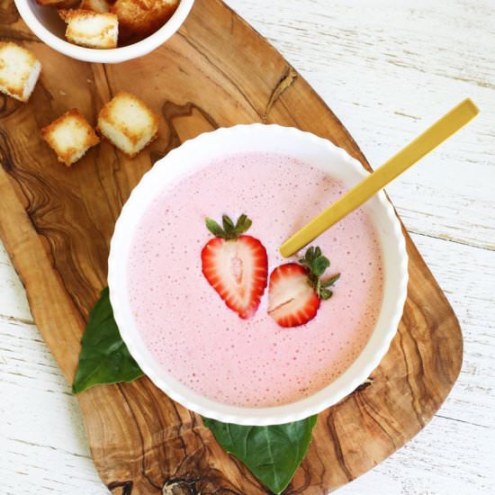 Chilled Strawberry Basil Soup