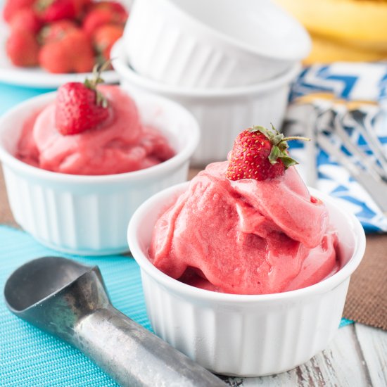 Strawberry Frozen Dessert