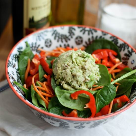 Avocado Tuna Spinach Salad