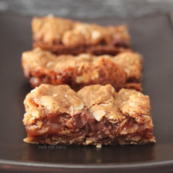 Caramel Pecan Oat Bars