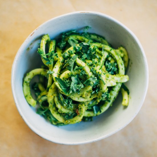 Zoodles w/ Simple Basil Pesto