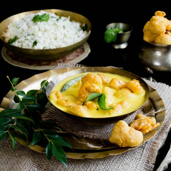 Yogurt and GramFlour Fritters Curry