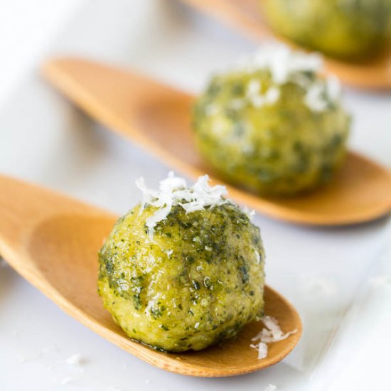 Pesto Mozzarella Chicken Meatballs