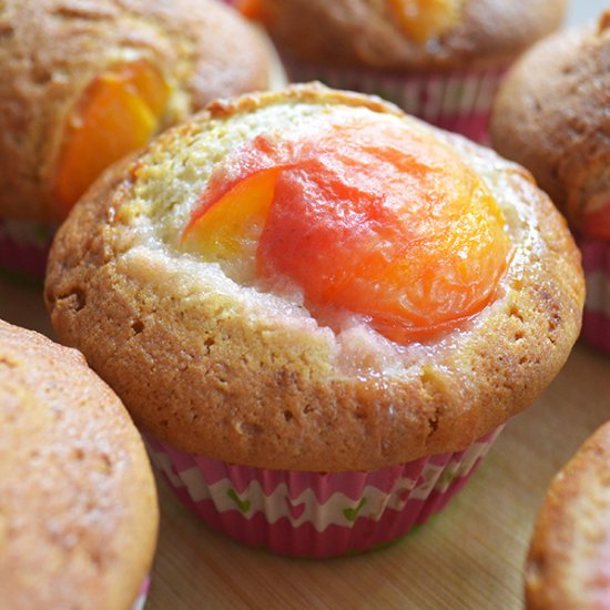 Apricot vanilla muffins