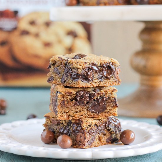 Chocolate Chunk Espresso Blondies