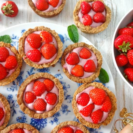 Strawberry Cream Tarts