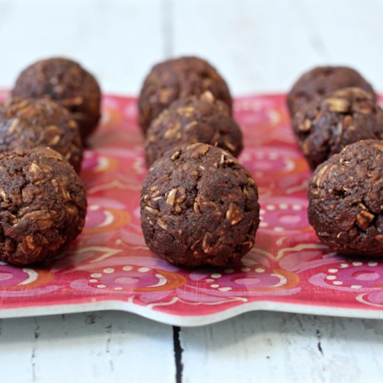 10-minute Chocolate Cookie Balls