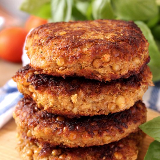 Simple lentil BBQ burger patty