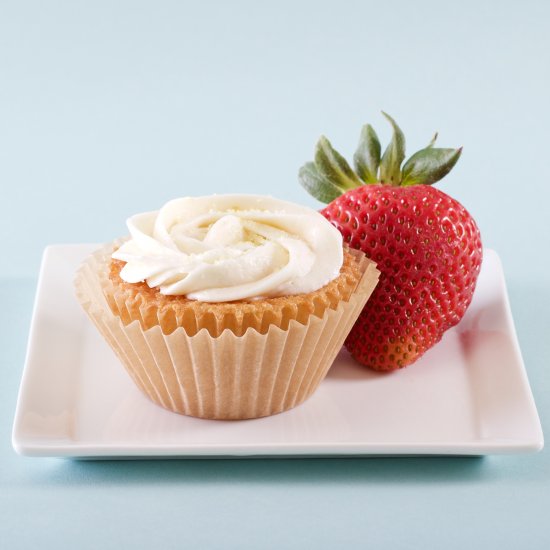 Strawberry Rhubarb Cupcakes