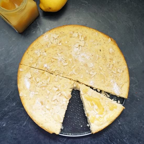 Lemon lavender almond cake